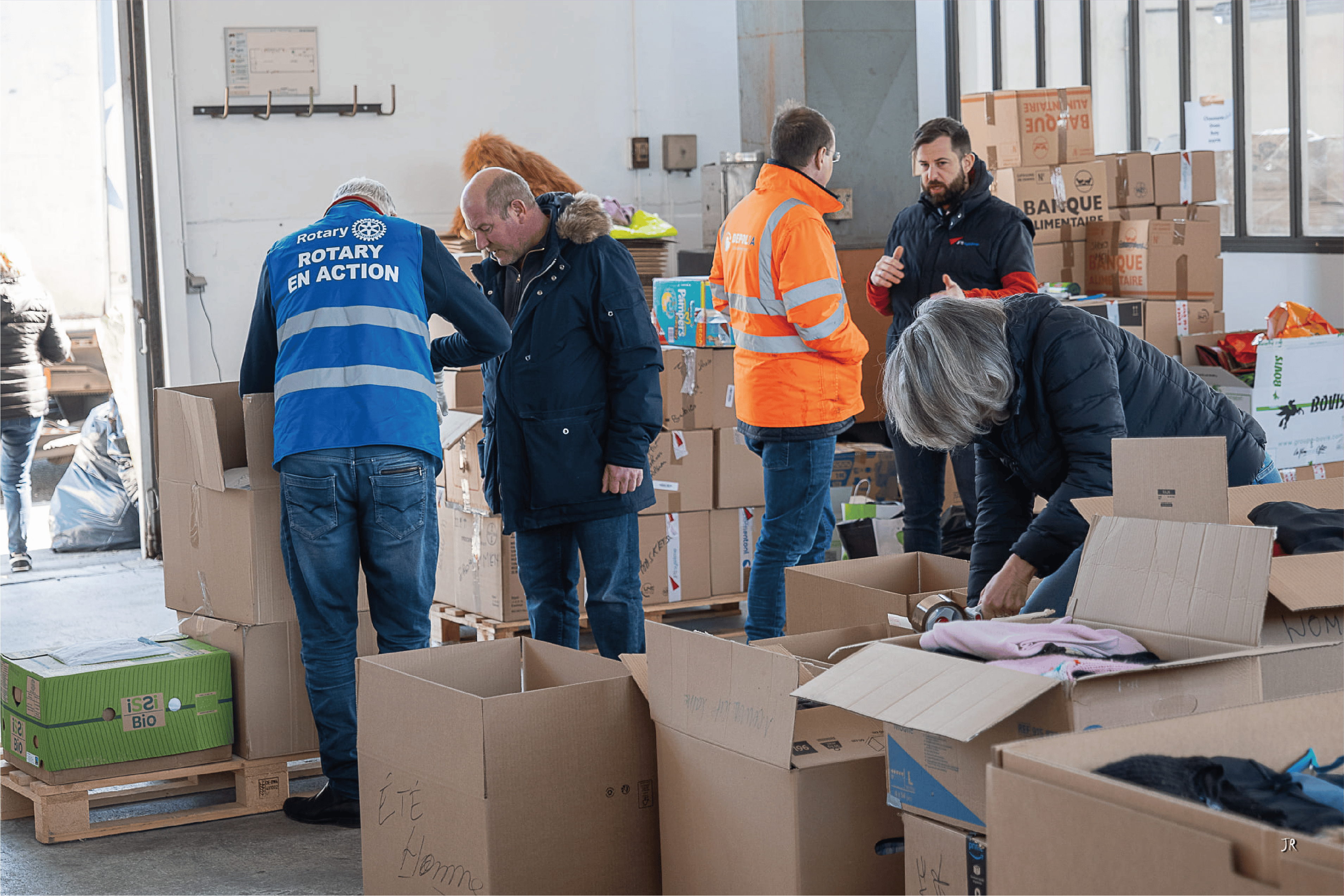 volunteers-to-help-ukraine