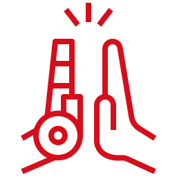 operators-working-with-robots